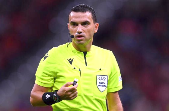 Fotbal / Doi arbitri români, delegați la meciurile din preliminariile Campionatului Mondial 2022 - 1-1636554364.jpg