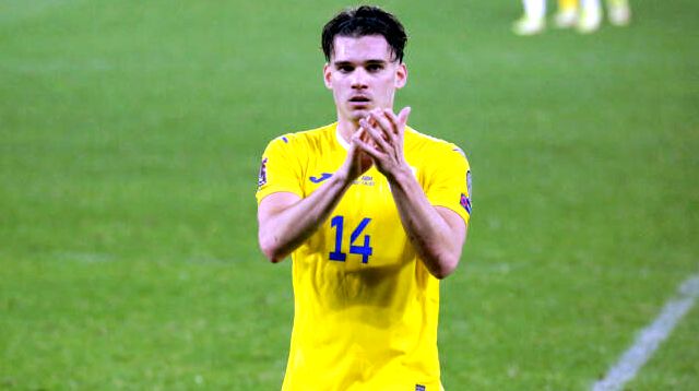 Fotbal / Fanii au votat în Peluza Tricoloră: Ianis Hagi a câștigat trofeul „Golul Anului 2021” - 1-1641124529.jpg