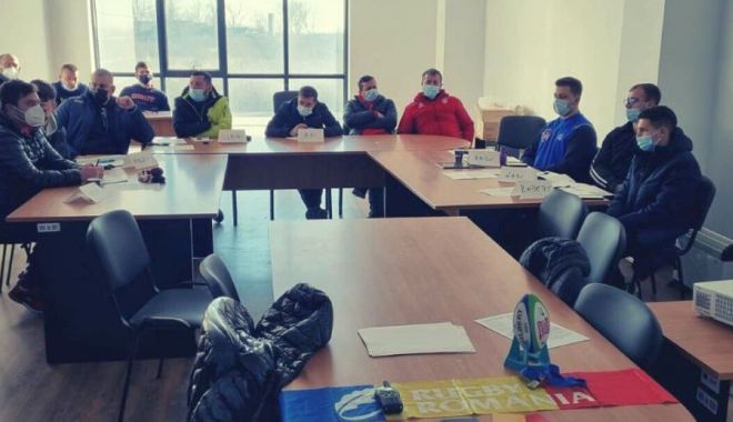 Rugby / Florin Bonea și Vlad Iordăchescu, prezenţi la cursul de arbitraj de la Năvodari - 1-1643098534.jpg