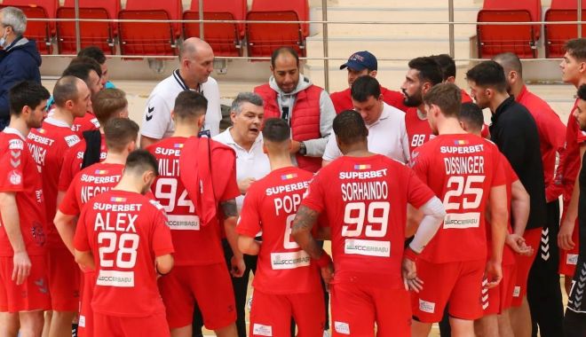 Handbal / CS Dinamo, victorie facilă cu CSM Vaslui. HC Dobrogea Sud a coborât pe locul trei în clasament - 1-1643965006.jpg