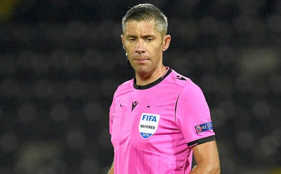 Fotbal / Arbitrul Radu Petrescu, delegat de UEFA la partida Leicester - Randers, din play-off-ul Conference League - 1-1645015234.jpg