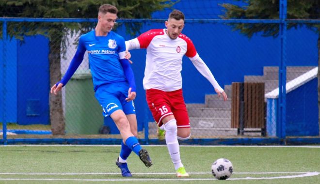 Fotbal / Juniorii U19/U17 ai Farului, victorie în amicalul cu Gloria Albeşti - 1-1645775994.jpg
