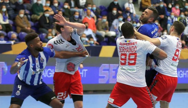 Handbal / Învingătoare la Porto, CS Dinamo are şanse de a continua parcursul în Liga Campionilor - 1-1645781208.jpg