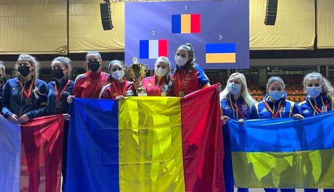 Scrimă / Naţionala feminină de floretă-junioare a României, medaliată cu aur la Campionatele Europene - 1-1646213938.jpg
