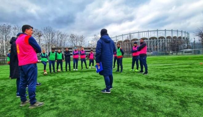 Fotbal / Cursanții de la licența UEFA A au participat la al doilea modul al cursului - 1-1647256895.jpg