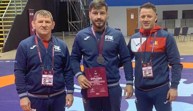Lupte / Nicu Ojog, medaliat cu argint la Campionatele Europene de la Budapesta - 1-1649058703.jpg