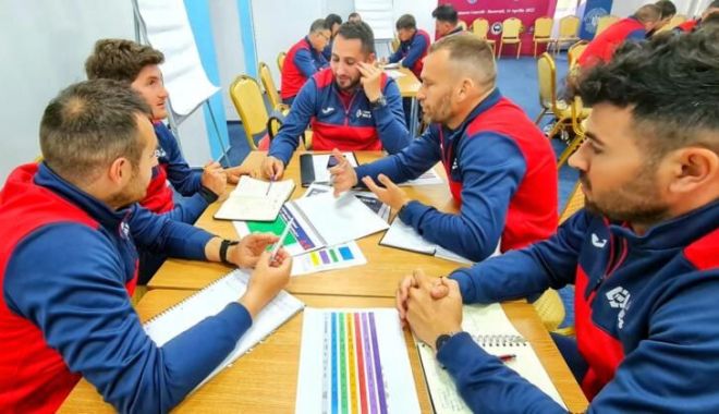 Fotbal / Cursanții Licenței UEFA B, prezenți la un nou modul. Lector - Miodrag Todorov