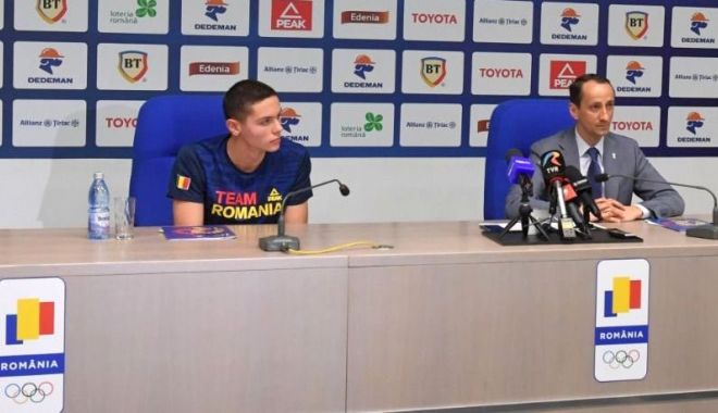 Nataţie / Robert Glinţă şi David Popovici, cei mai buni înotători români ai anului 2021 - 1-1651068653.jpg