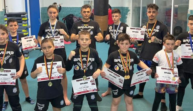 Sportivii de la CS Medgidia, pe podiumul Naţionalelor de Kickboxing şi Cupei României la K-1 - 1-1653392027.jpg