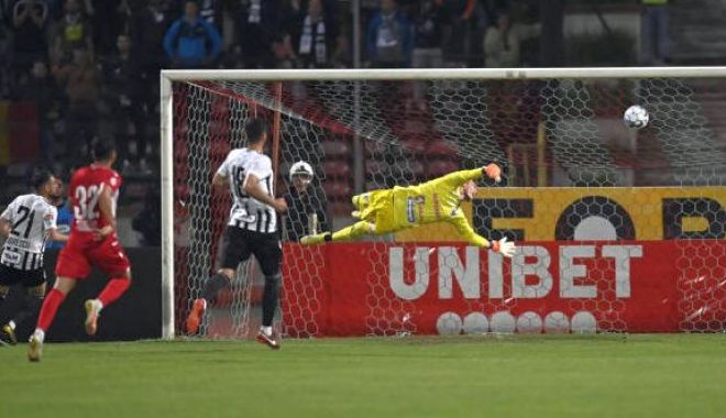 Fotbal / Dinamo, la prima retrogradare din istoria clubului! Clujul şi Chindia vor evolua în Liga I
