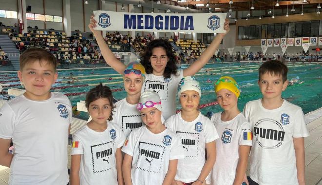 Nataţie / Tinerii înotători de la CS Medgidia, în premieră într-un bazin olimpic, la Cupa Hyperion - 1-1654078367.jpg