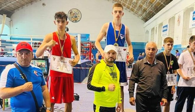 Box / Aur şi argint pentru pugiliştii de la CS Năvodari, la Cupa României - juniori - 1-1655116143.jpg