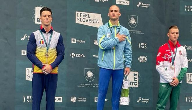 Gimnastică / Din nou pe podium! Andrei Muntean, medaliat cu argint la Cupa Mondială Challenge din Slovenia - 1-1655717250.jpg