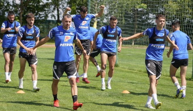 Farul a început pregătirea la Poiana Braşov. 31 de jucători sub comanda lui Hagi - 1-1656334823.jpg