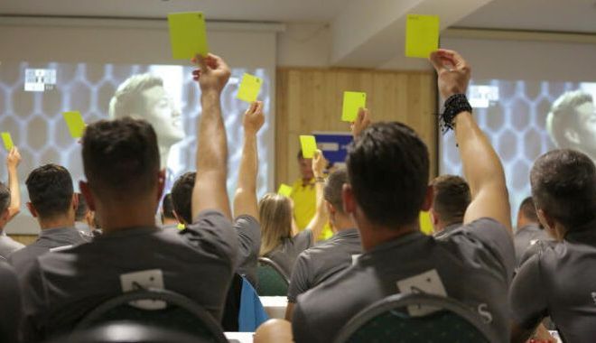 Fotbal / „Fii parte din joc! Fii arbitru!”, proiect național de atragere a tinerilor în arbitraj - 1-1657712412.jpg