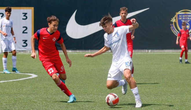 Fotbal / Victorie pentru Farul U15 în amicalul cu FCSB U15. Golul din minutul 2 a făcut diferenţa - 1-1659532038.jpg