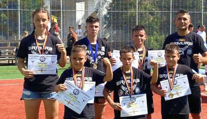Arte marţiale / Şase medalii pentru sportivii de la CS Medgidia, la Cupa Kickboxing de Amatori