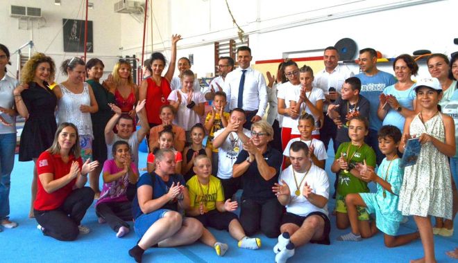 Ministrul Sportului, Eduard Novak, în vizită la Complexul Sportiv Tomis - 1-1661333001.jpg