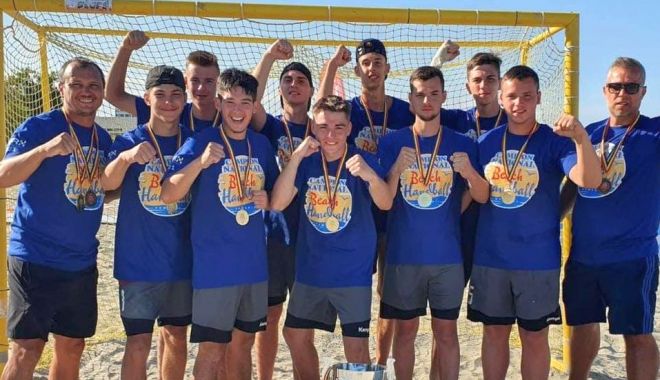 CS Medgidia participă cu două echipe la Naţionalele de handbal pe plajă - 1-1661849430.jpg
