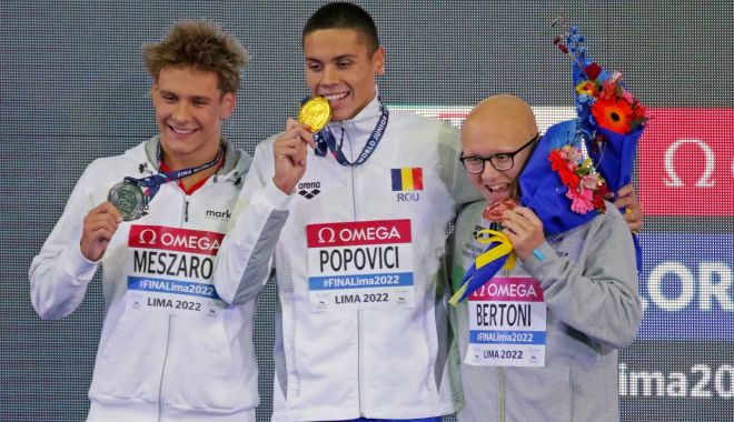 Nataţie / David Popovici, medaliat cu aur în proba de 200 m liber, la Mondialele de la Lima