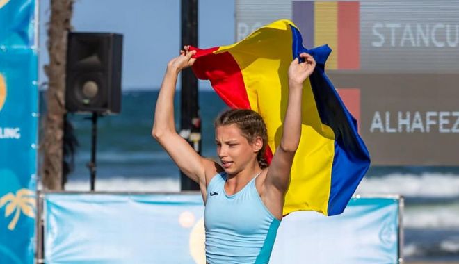 Aur şi argint pentru luptătoarele constănţene, la Mondialele de pe plaja Neversea
