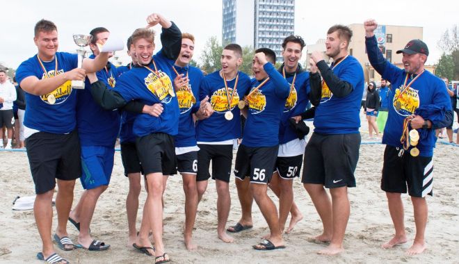 Juniorii de la CSM Constanţa, parcurs perfect la Naţionalele de handbal pe plajă
