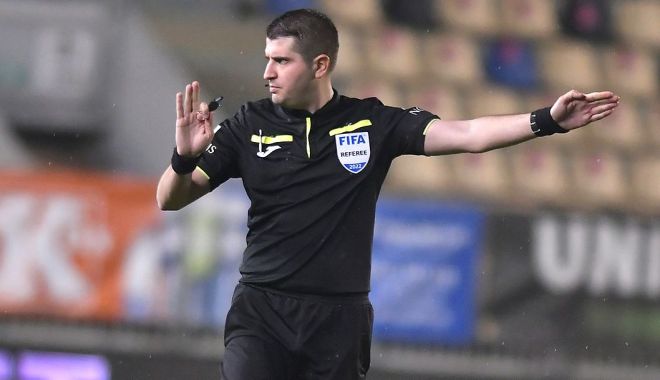 Fotbal / Arbitri români, delegați la meciurile de calificare pentru Campionatul European U19