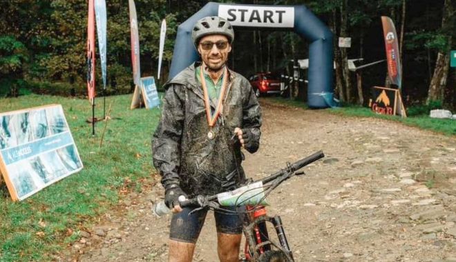 Ciclism / Adrian Moldoveanu, de la CS Medgidia, cursă pe o ploaie torenţială, la XCM Cheia MTB Challenge