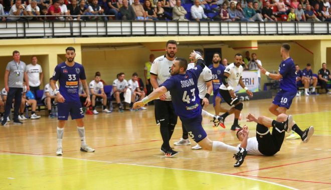 Handbaliştii de la CSM Constanţa, mari favoriţi în duelul cu CSU din Suceava - 1-1664887031.jpg