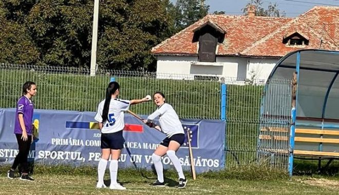 Doar victorii la zero, în Cupa Satelor la oină-feminin - 1-1665491763.jpg