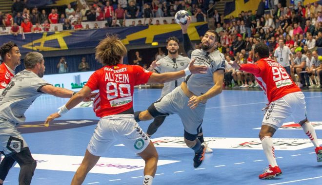 Handbal / CS Dinamo, spulberată de Paris Saint-Germain, în Liga Campionilor - 1-1666857110.jpg