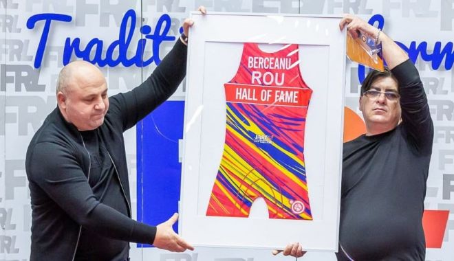 Lupte / Trofeul „Hall of Fame” cuvenit regretatului Gheorghe Berceanu, oferit fiului maestrului - 1-1667305793.jpg