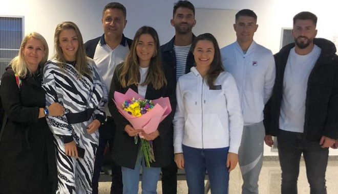 Tenis / Naţionala feminină a României a ajuns la Oradea, pentru meciul cu Ungaria, din Billie Jean King Cup - 1-1667814171.jpg