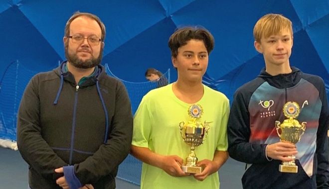 Tenis / Jan Patrick Sinescu, singurul român la Tennis Europe Liberec Indoor Open 2022, a ajuns în semifinale - 1-1669623694.jpg