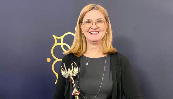 Canotaj / Elisabeta Lipă, premiată la Gala „Femei de Succes” pentru performanțele extraordinare din întreaga carieră - 1-1670941718.jpg