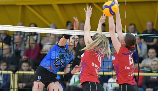 Volei / Premieră la fileu! CSM Lugoj, calificată în semifinalele Cupei Challenge - 1-1675944903.jpg