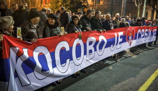 Naţionaliştii sârbi promit revolte dacă autorităţile încearcă să îmbunătăţească relaţiile cu Kosovo - 1-1676542403.jpg