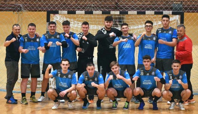 Campionatul Naţional de handbal juniori I / CS Medgidia, şanse mari de calificare la turneul final - 1-1677838155.jpg