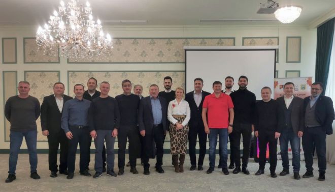 Tenis / George Cosac și Horia Tecău - întâlnire la Slobozia cu autoritățile locale și oamenii de afaceri - 1-1678015717.jpg