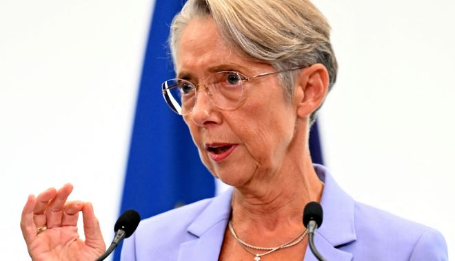 Guvernul francez îşi asumă răspunderea pentru adoptarea reformei pensiilor - 1-1679040440.jpg