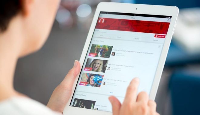 Zeci de canale de YouTube româneşti cu peste 1 milion de abonaţi şi 1 miliard de vizualizări - 1-1680245859.jpg
