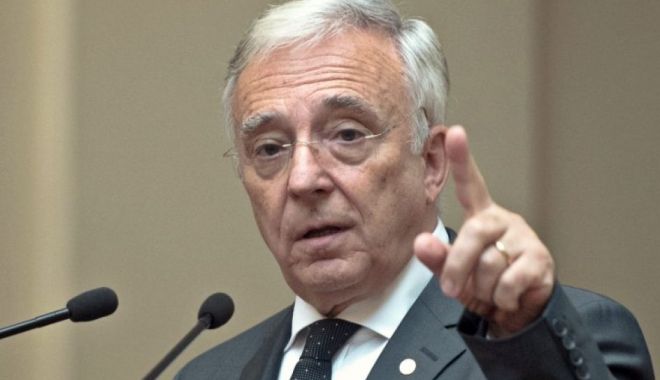 Guvernatorul BNR Mugur Isărescu, prezent la evenimentul „Navigând printre crize suprapuse” - 1-1682434360.jpg