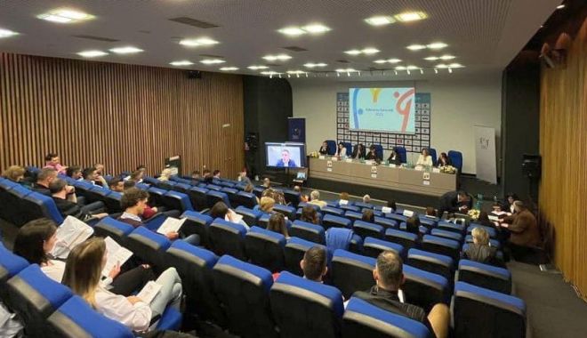 Conducerea Federaţiei Române de Gimnastică a demisionat, apoi a revenit asupra deciziei - 1-1682592239.jpg