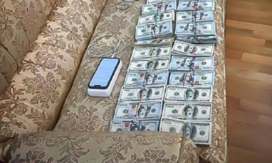 Ucraina: Preşedintele Curţii Supreme, prins în flagrant în timp ce primea o mită de 3 milioane de dolari