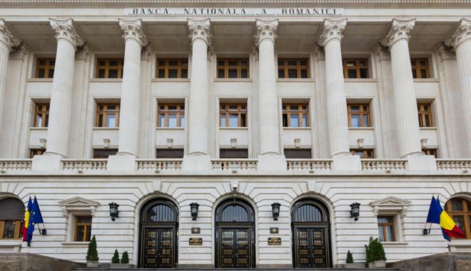 Deficitul de cont curent, în scădere cu aproape 30%, în primele patru luni ale anului - 1-1686743334.jpg