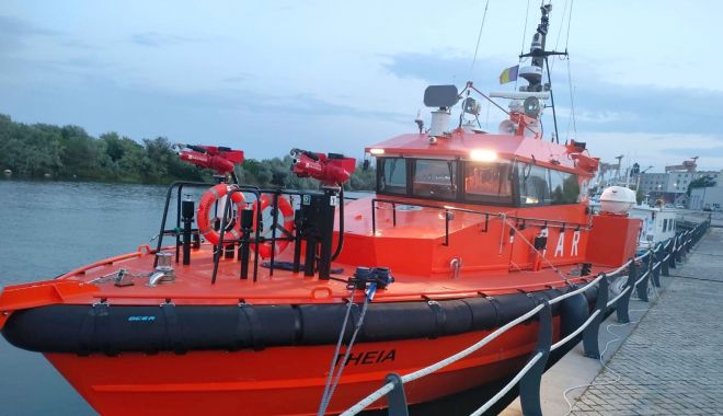 Nava Theia, de la ARSVOM, în misiune de cercetare în zona Cap Aurora-Hotel Opal - 1-1687417310.jpg