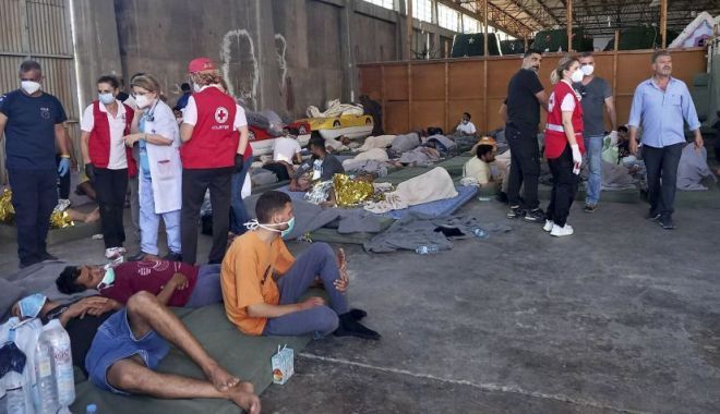 Frontex: Atena ar fi ignorat oferta trimiterii unui avion la locul naufragiului ambarcaţiunii cu migranţi
