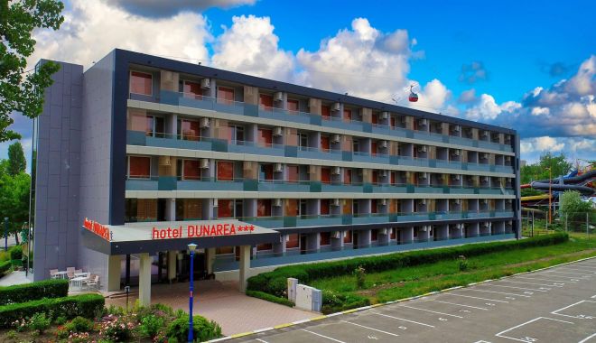 Hotelul Dunărea din staţiunea Mamaia, scos la vânzare pentru 7 milioane de euro - 1-1688470573.jpg