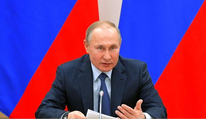 Vladimir Putin a promulgat legea care interzice schimbarea de sex pe cale medicală - 1-1690271248.jpg