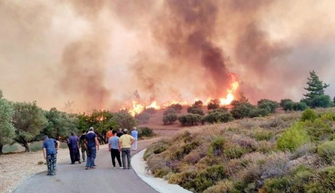 Premierul Mitsotakis: „Grecia este în război cu incendiile de vegetaţie” - 1-1690271796.jpg